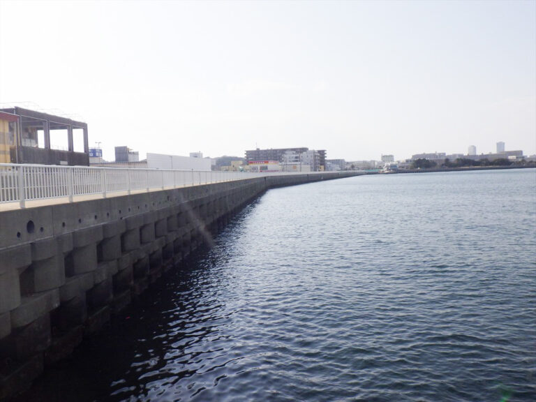 横須賀の釣りポイント三春町岸壁が復活も！？奇跡起こらず「釣り禁止」